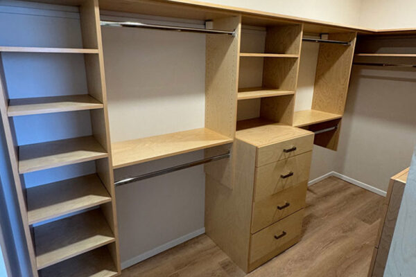 walk-in-closet